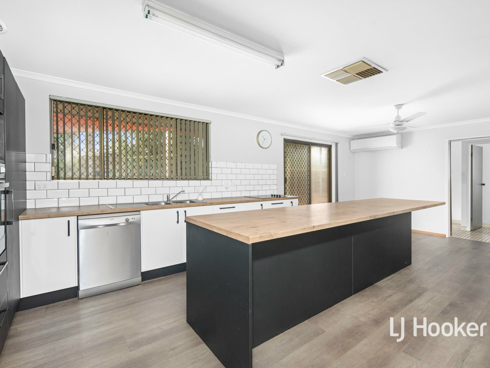 23 Dixon Road, Braitling, Braitling - Thumbnail 3