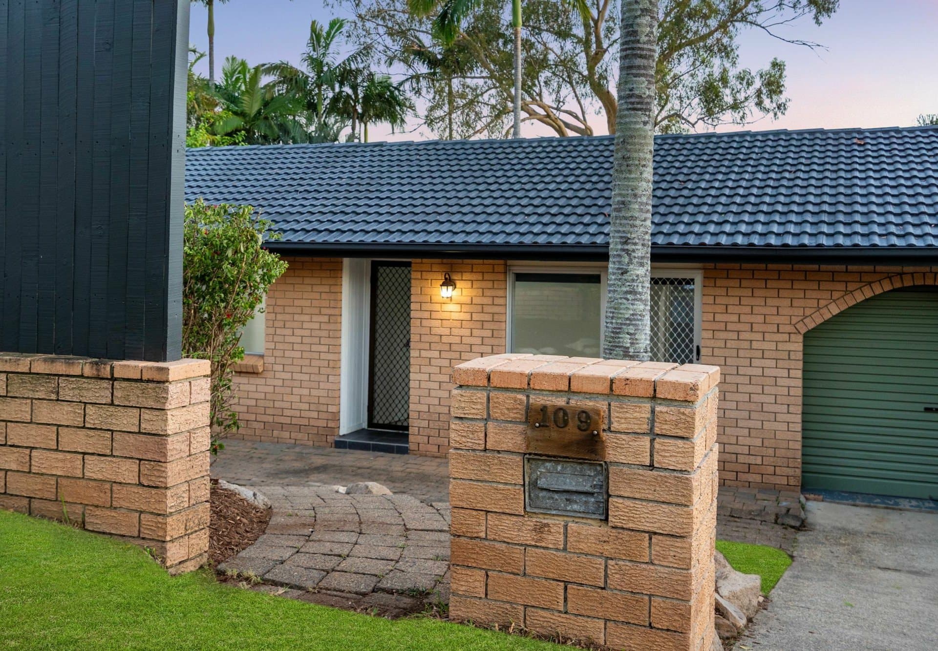 109 Springwood Road, Springwood, Springwood - Thumbnail 2