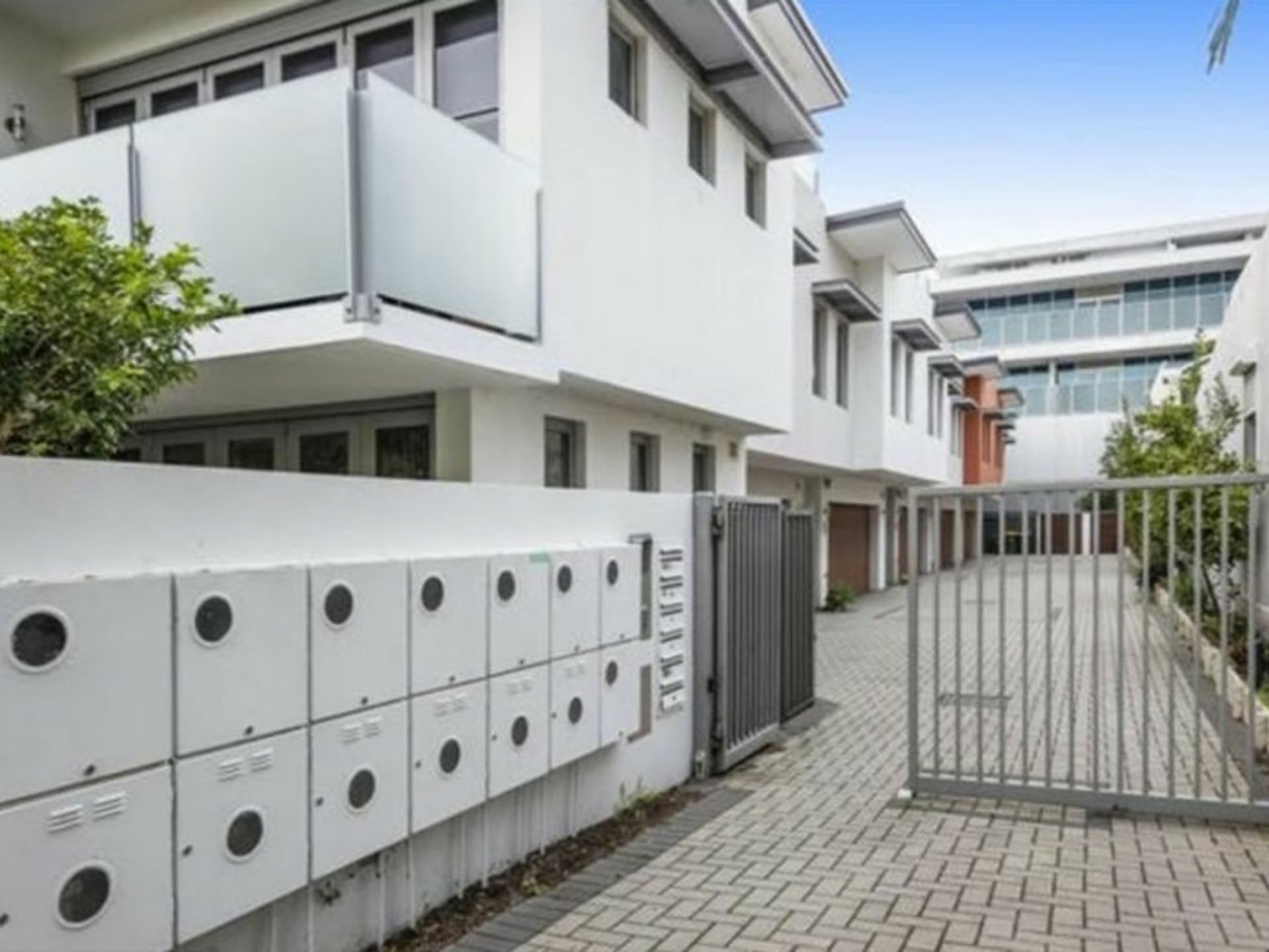 4/111 Summers Street, Perth, Perth - Image 1