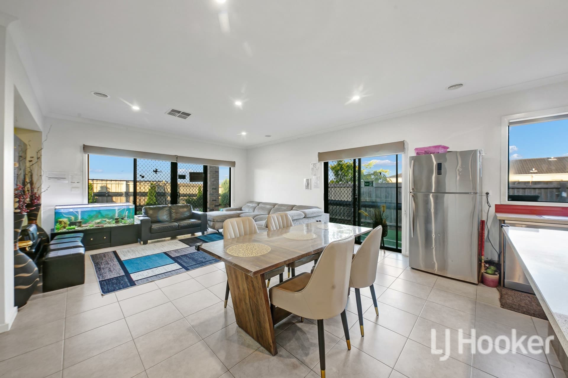 16 Leon Drive, Weir Views, Weir Views - Thumbnail 7