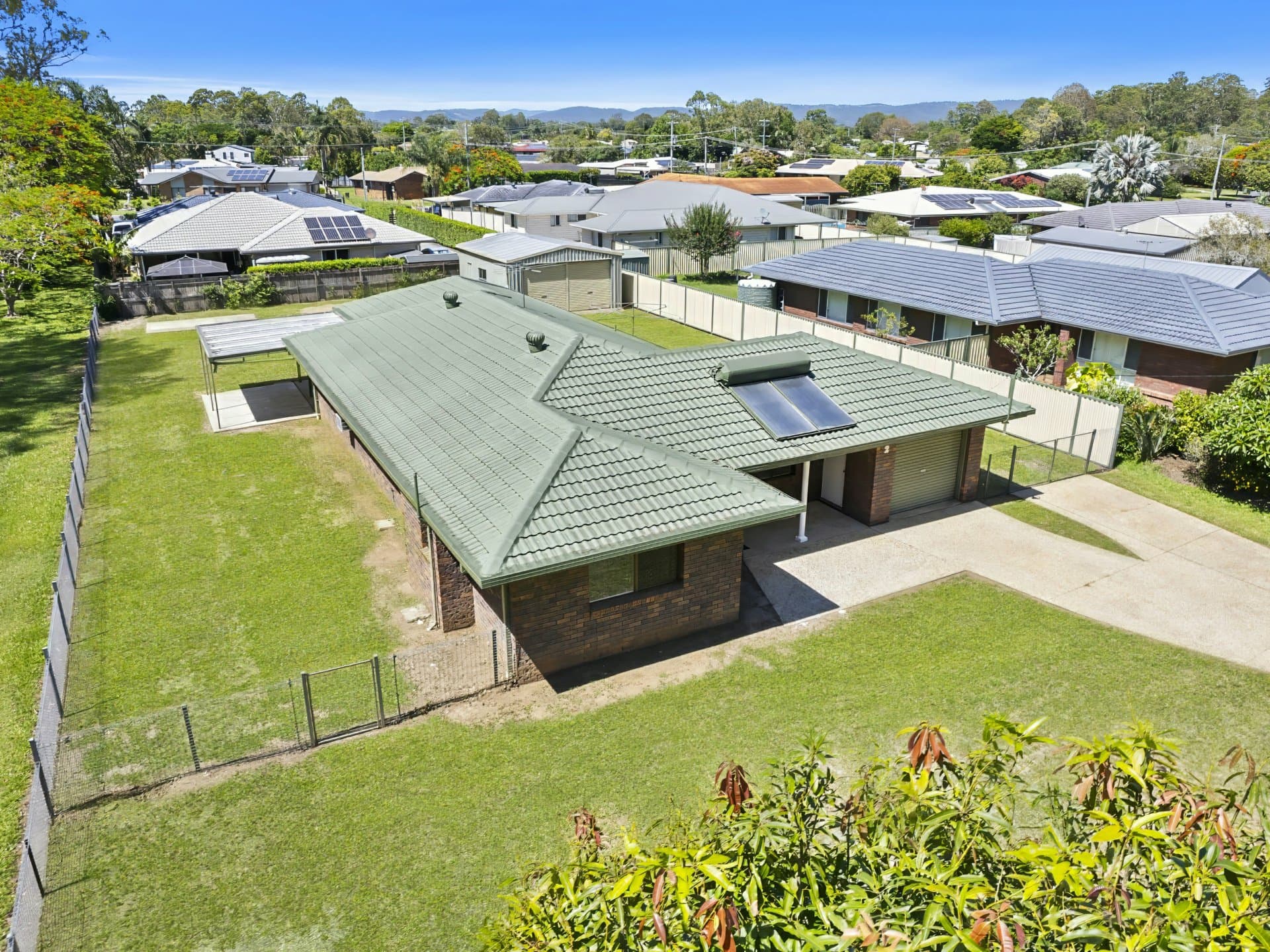 2 Colburn Way, Bellmere, Bellmere - Image 1