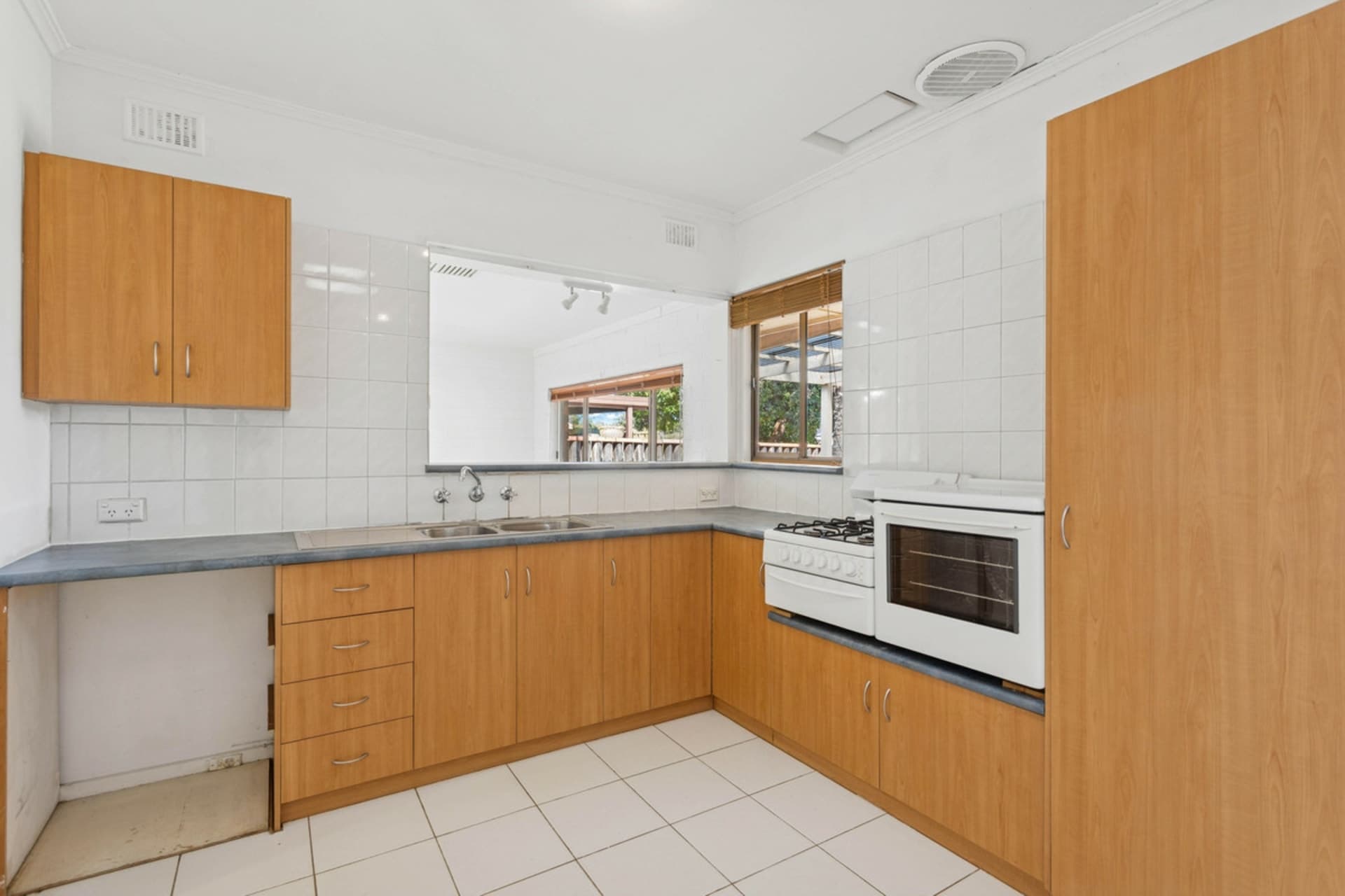 30 Norfolk Avenue, Brahma Lodge, Brahma Lodge - Thumbnail 4