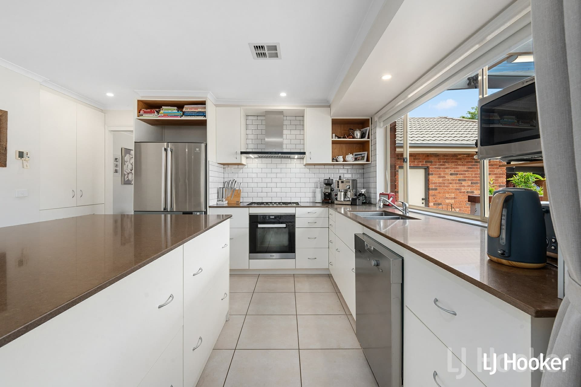 12 Majura Place, Jerrabomberra, Jerrabomberra - Thumbnail 2