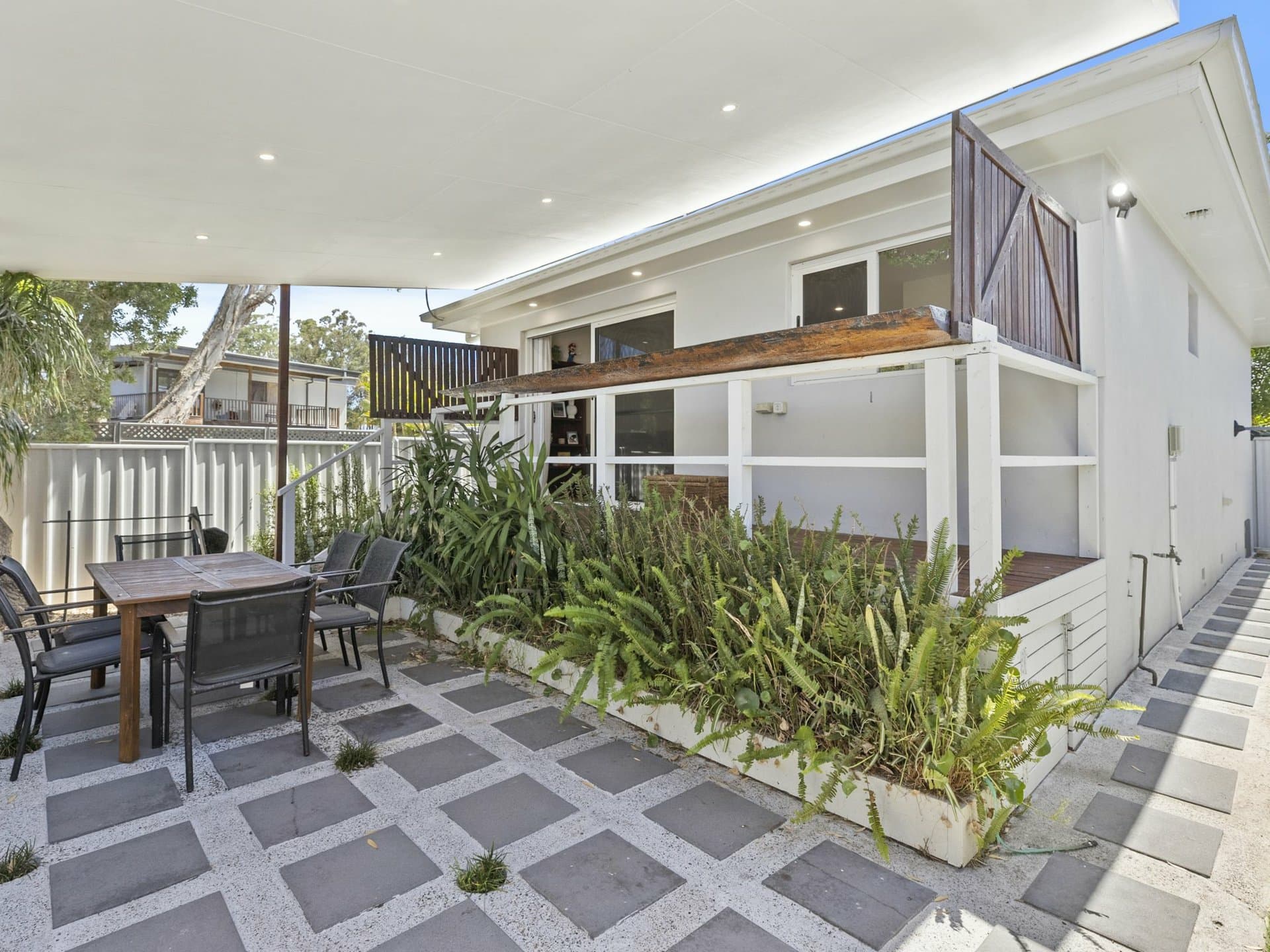 20 & 20A Black Swan Street, Berkeley Vale, Berkeley Vale - Thumbnail 3