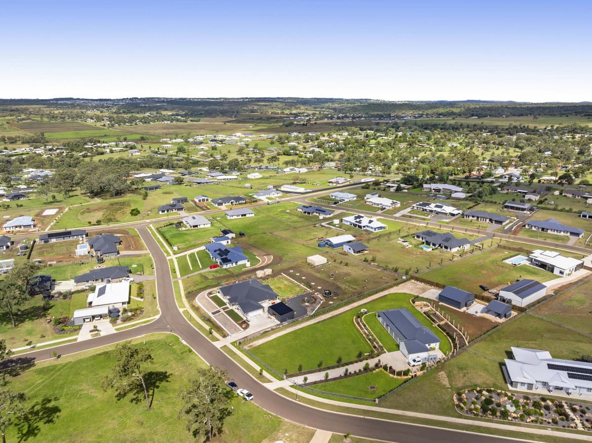 7 Drazen Place, Meringandan West QLD 4352, Meringandan West - Thumbnail 3