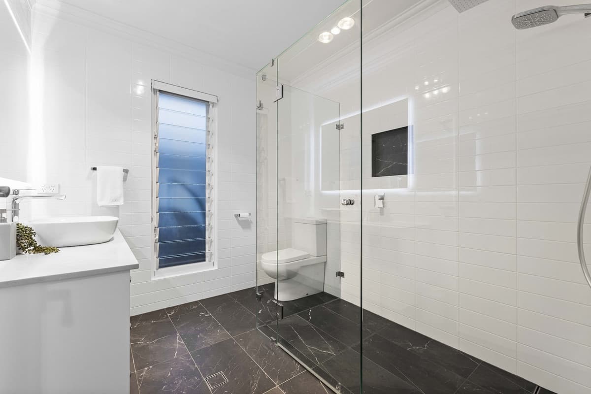 292 Rowbotham Street, Middle Ridge QLD 4350, Middle Ridge - Thumbnail 3