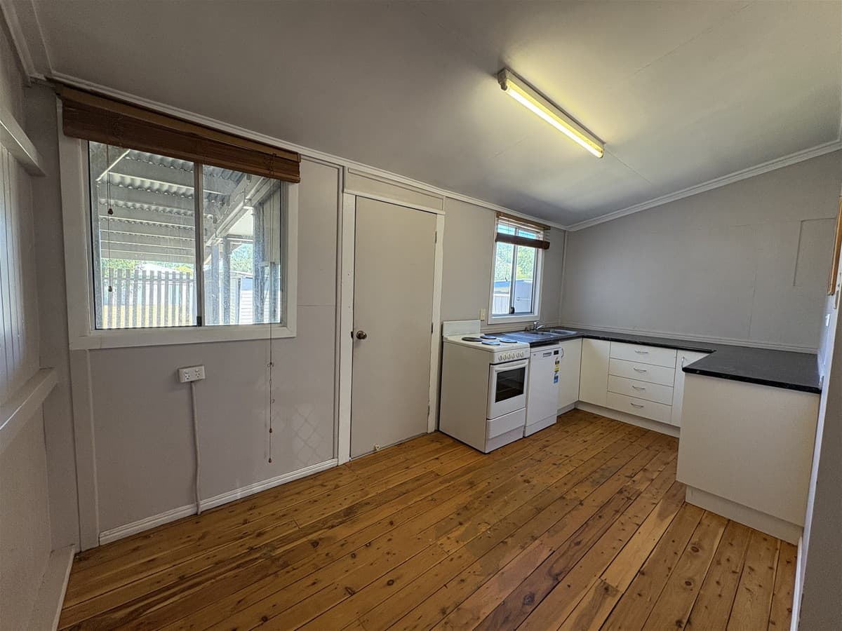 29 Orpen Street, Dalby QLD 4405, Dalby - Thumbnail 2