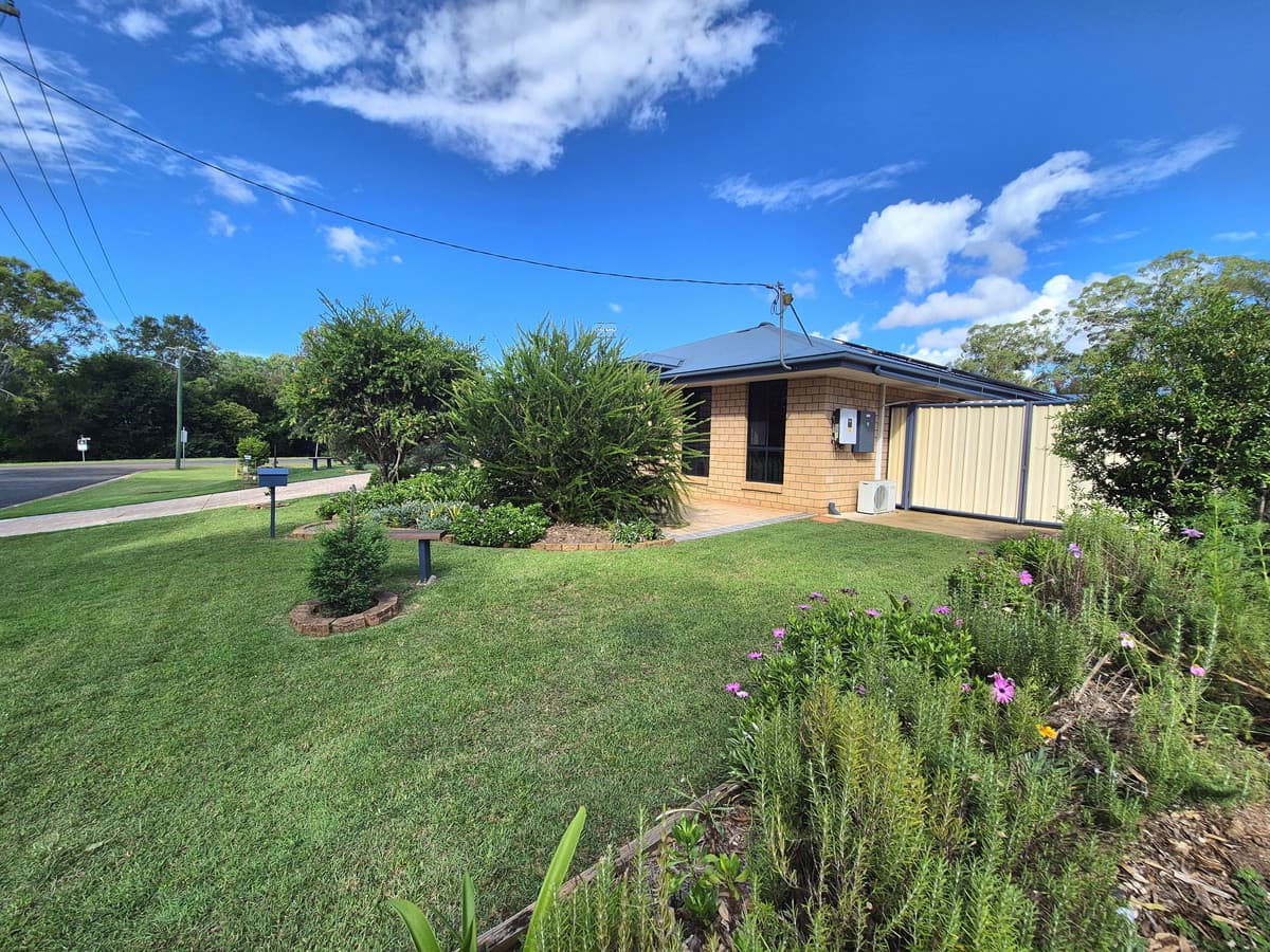 27 Bunya Drive, YARRAMAN QLD 4614, Yarraman - Thumbnail 5