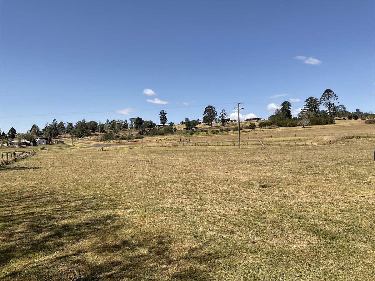 18 Merle Court, YARRAMAN QLD 4614, Yarraman - Thumbnail 3