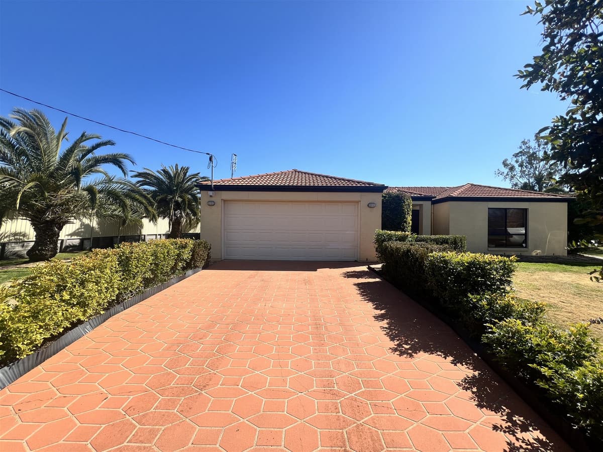 156 Pratten Street, DALBY QLD 4405, Dalby - Image 1
