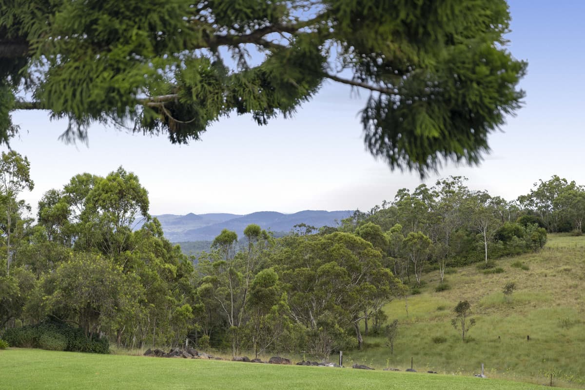 14 Mcstay Street, Middle Ridge QLD 4350, Middle Ridge - Thumbnail 6