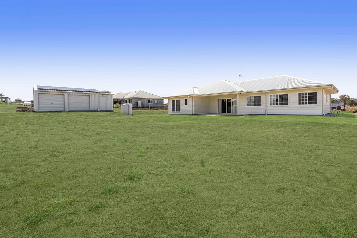 1 Daintree Crescent, Meringandan West QLD 4352, Meringandan West - Thumbnail 3