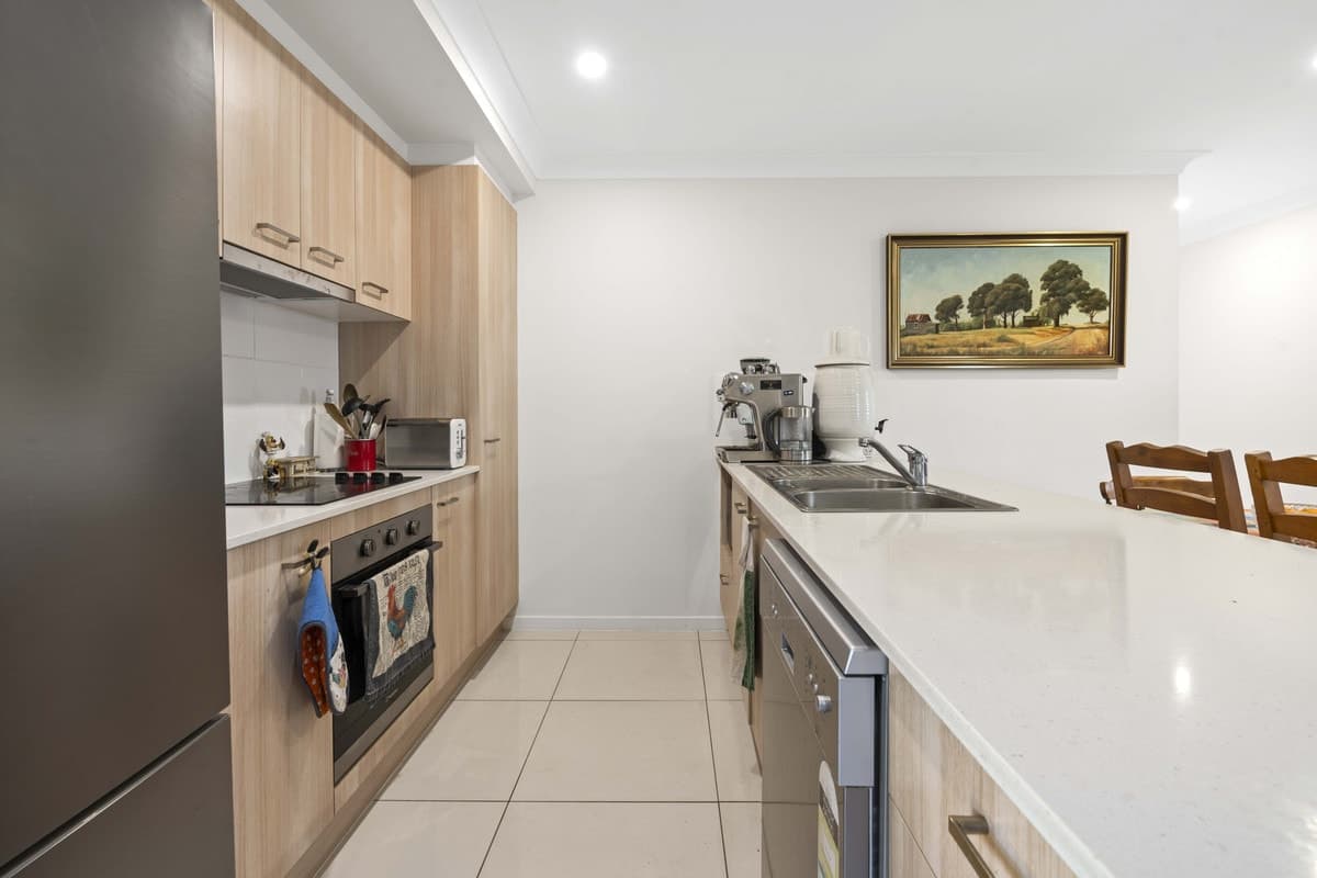 27 Magpie Drive, CAMBOOYA QLD 4358, Cambooya - Thumbnail 2