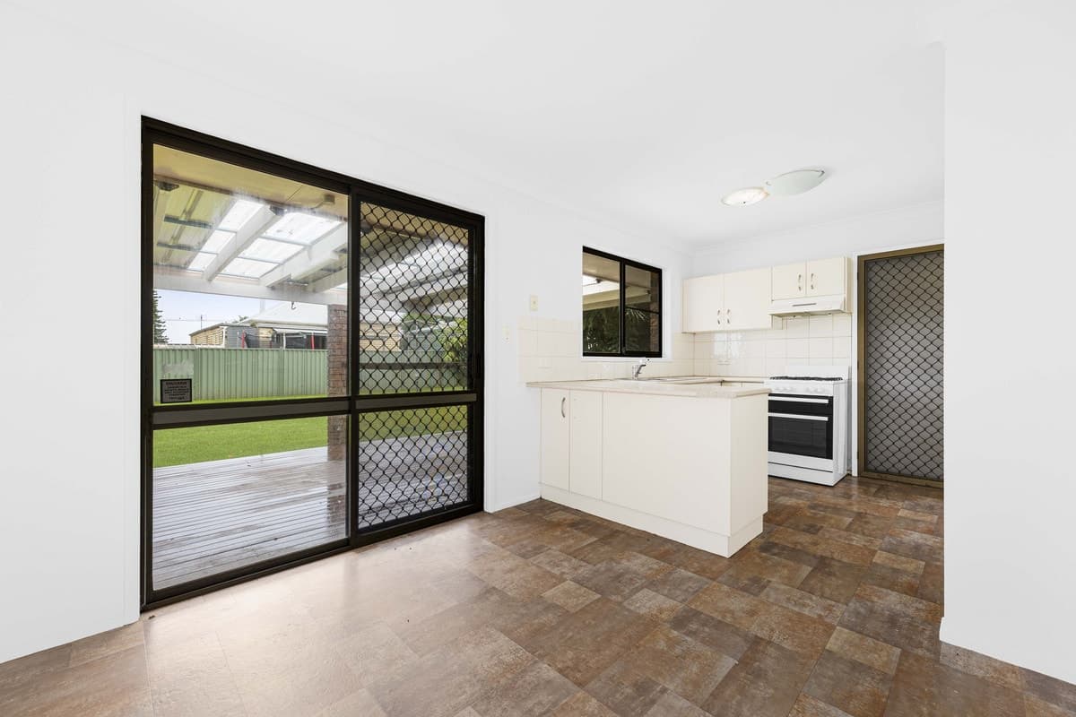 10 Cloake Street, Rockville QLD 4350, Rockville - Thumbnail 2
