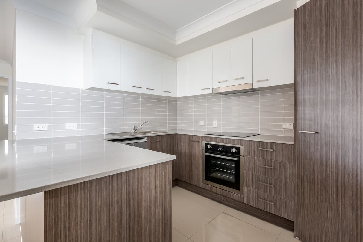 2 / 11 McInnes Crescent, Glenvale QLD 4350, Glenvale - Thumbnail 2