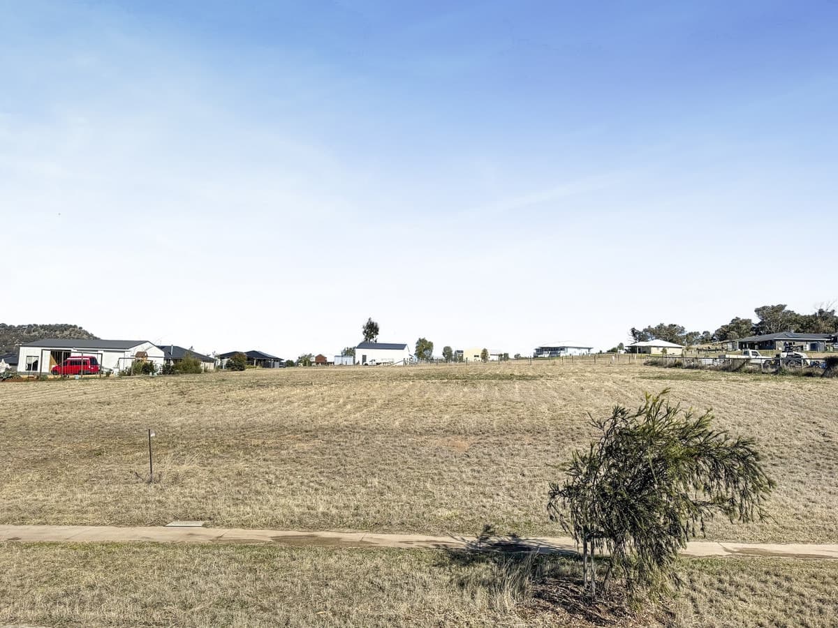 18 Southern Cross Drive, Kingsthorpe QLD 4400, Kingsthorpe - Thumbnail 2