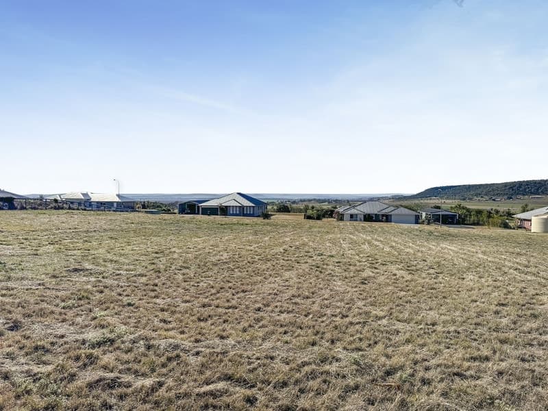 18 Southern Cross Drive, Kingsthorpe QLD 4400, Kingsthorpe - Thumbnail 4