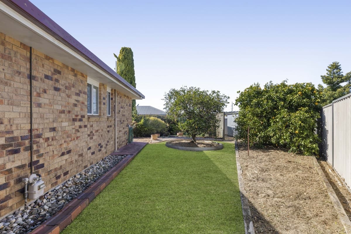 26 Fern Drive, Kearneys Spring QLD 4350, Kearneys Spring - Thumbnail 3