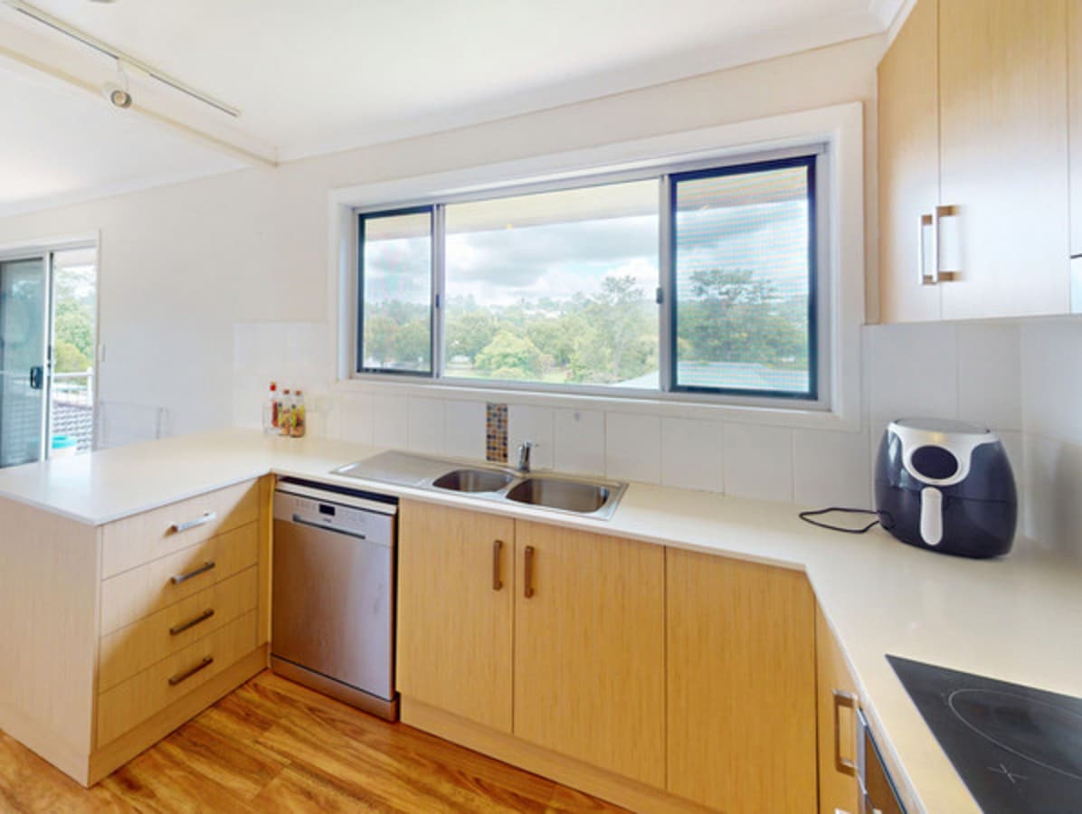 10 Catto Street, Centenary Heights QLD 4350, Centenary Heights - Thumbnail 2