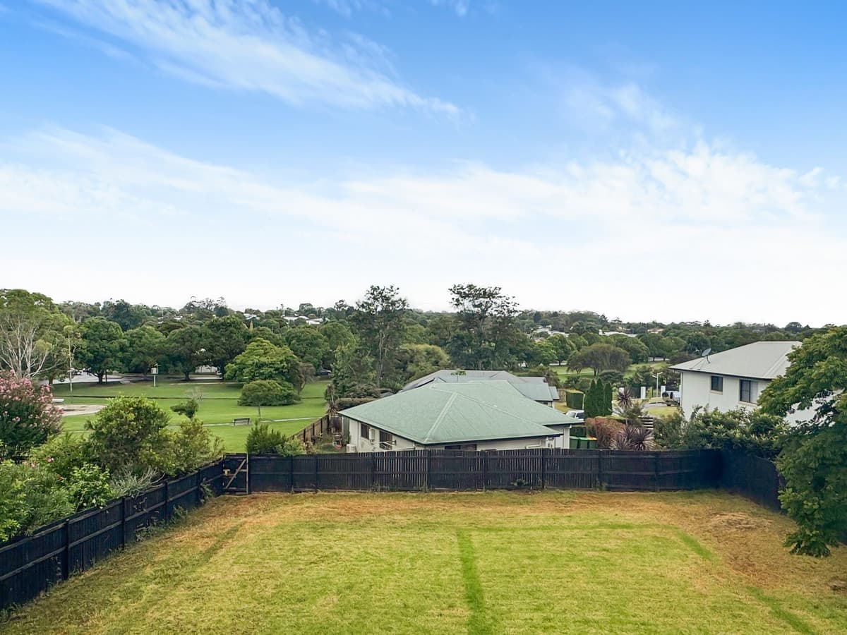 10 Catto Street, Centenary Heights QLD 4350, Centenary Heights - Thumbnail 7