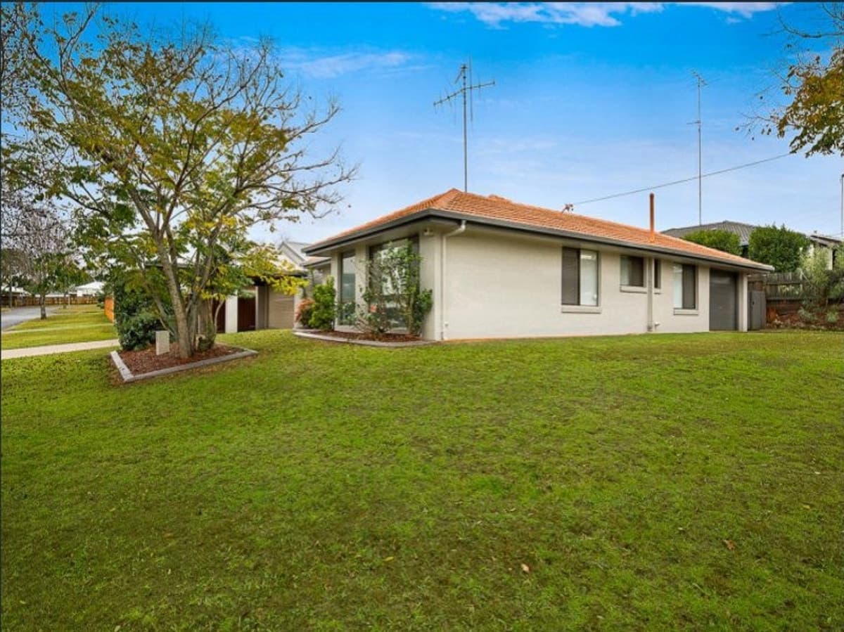 10 Raftery Street, Centenary Heights QLD 4350, Centenary Heights - Thumbnail 3