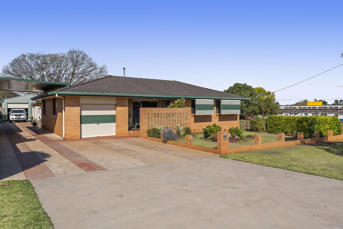 24 Erin Street, Wilsonton QLD 4350, Wilsonton - Image 1