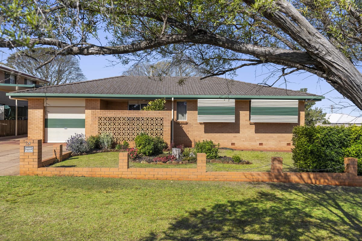 24 Erin Street, Wilsonton QLD 4350, Wilsonton - Thumbnail 3