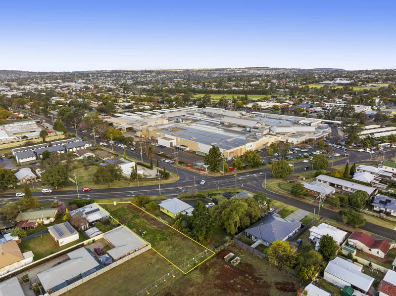 109 Anzac Avenue, Newtown QLD 4350, Newtown - Thumbnail 7