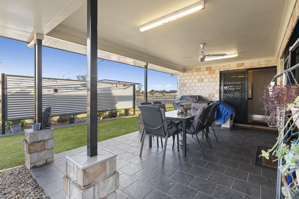 132 Kearney Street, Kearneys Spring QLD 4350, Kearneys Spring - Thumbnail 4