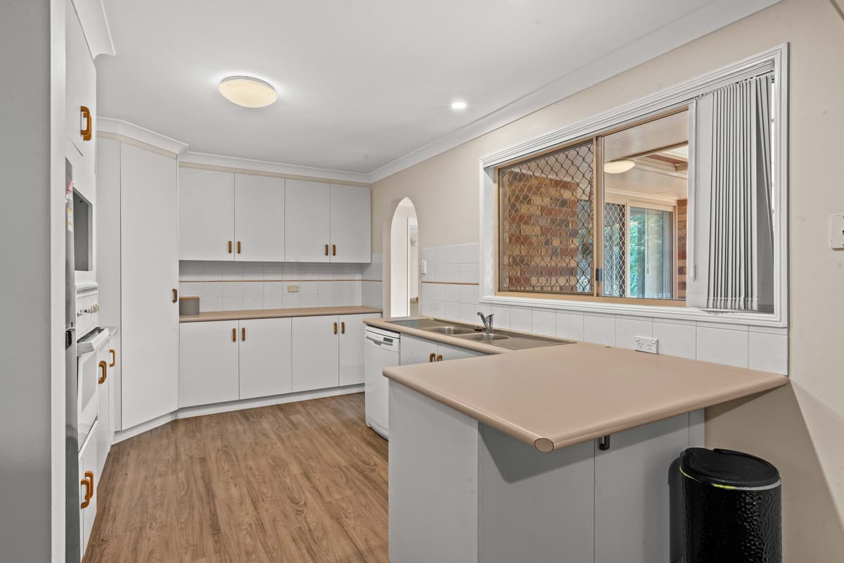 16 Emma Drive, Kearneys Spring QLD 4350, Kearneys Spring - Thumbnail 5