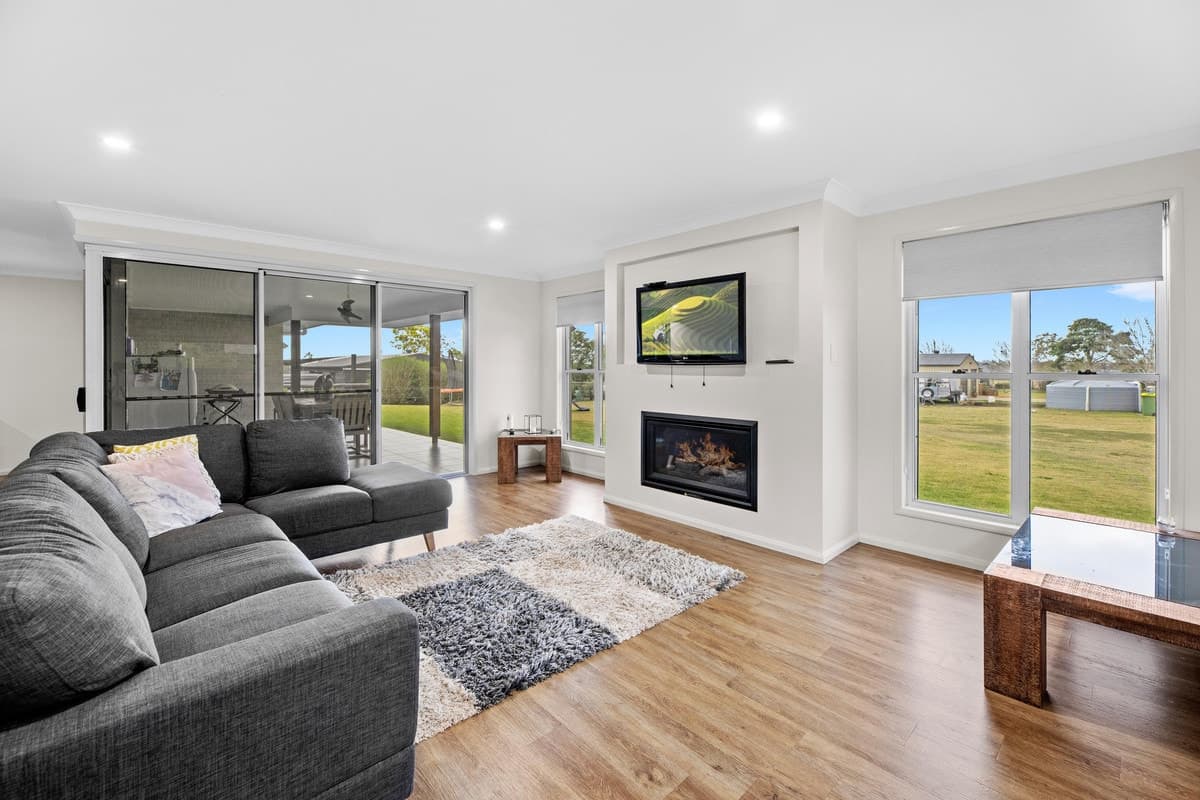 9 Amorosa Street, Cabarlah QLD 4352, Cabarlah - Thumbnail 5