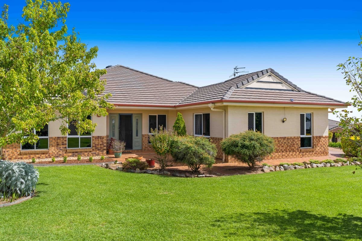 25 Cole Drive, Highfields QLD 4352, Highfields - Image 1