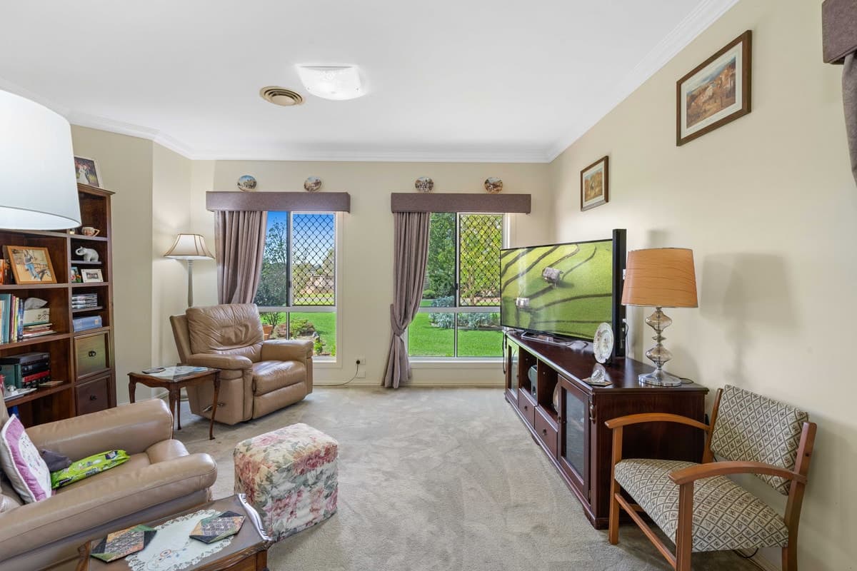 25 Cole Drive, Highfields QLD 4352, Highfields - Thumbnail 2