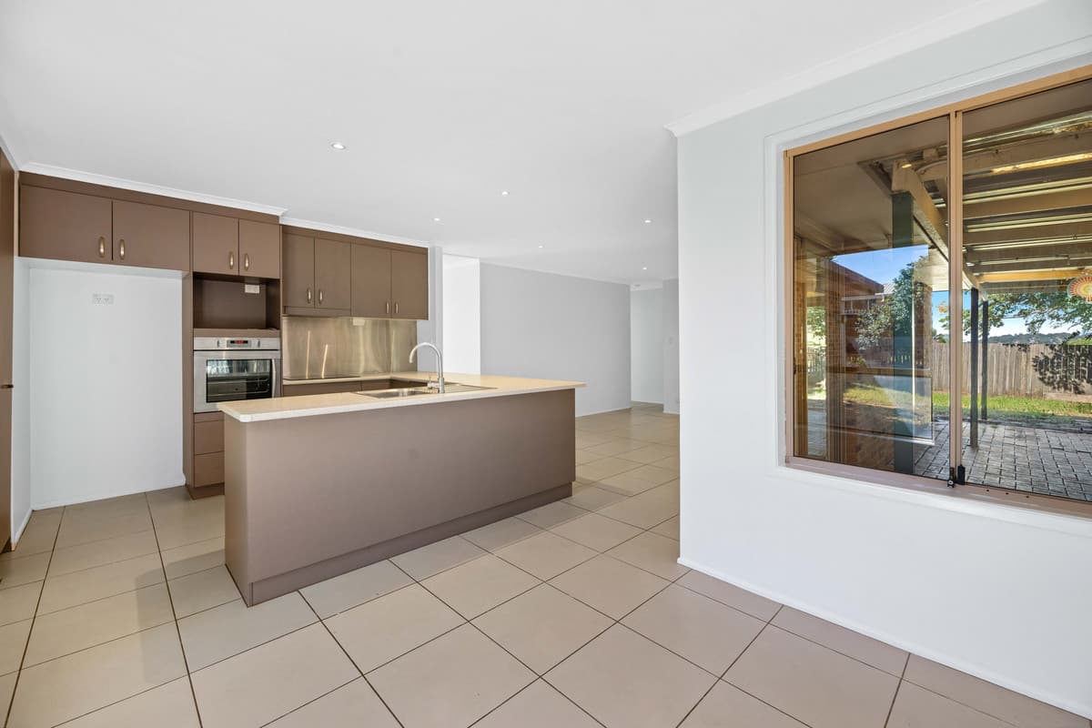 32 Seppelt Street, Wilsonton Heights QLD 4350, Wilsonton Heights - Thumbnail 2