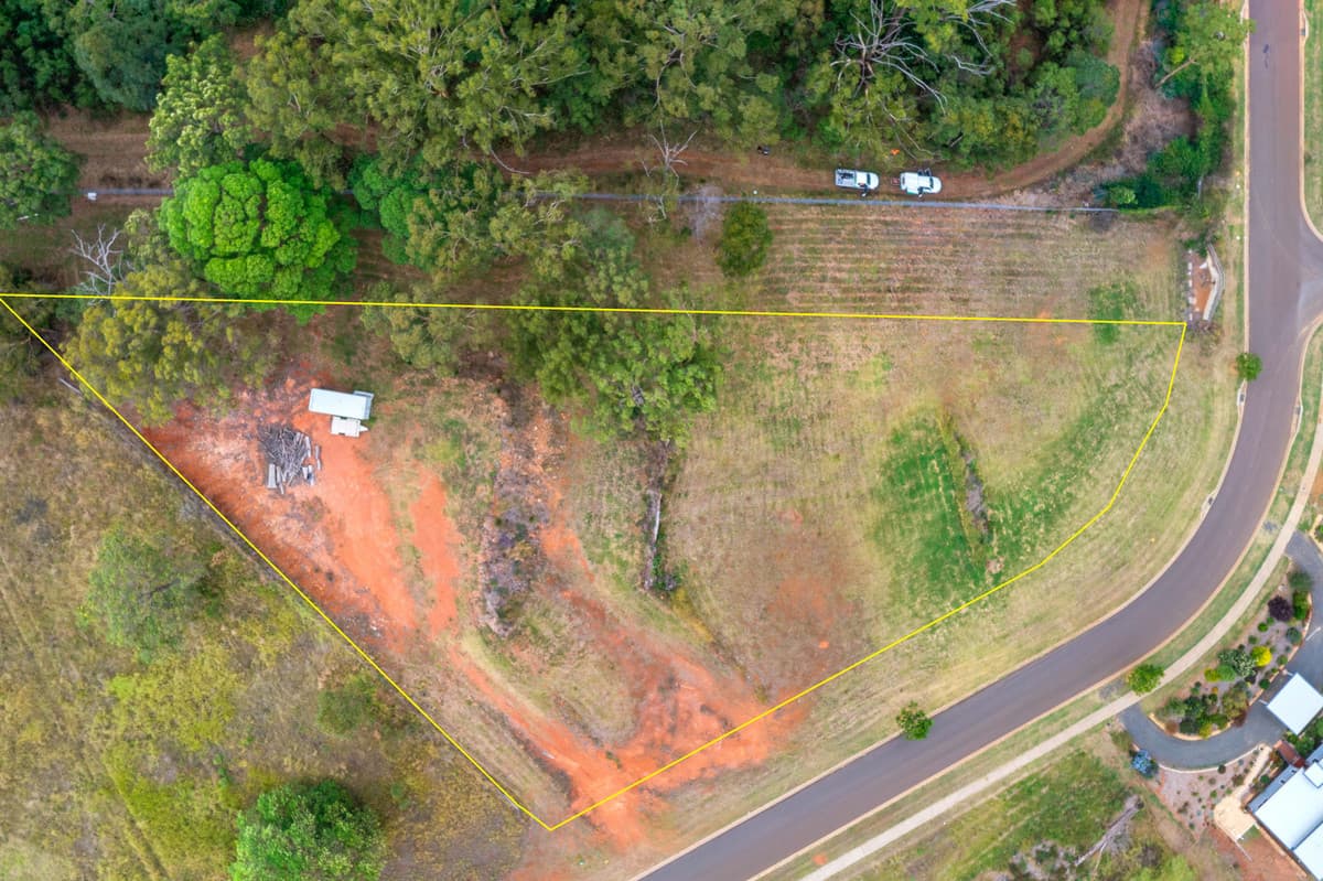 40 Escarpment Avenue, Cabarlah QLD 4352, Cabarlah - Thumbnail 3