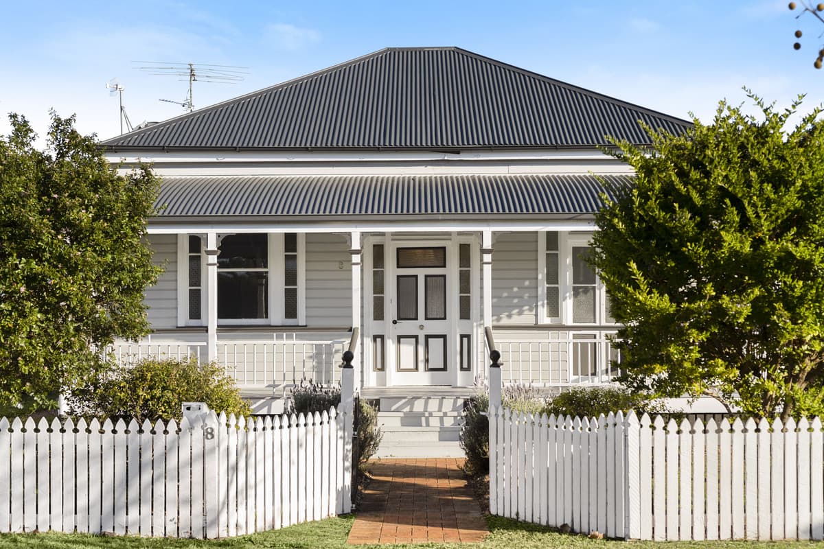8 Albert Street, Newtown QLD 4350, Newtown - Image 1