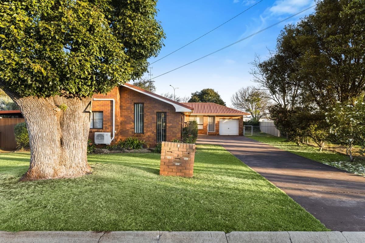 1 / 4 Fysh Court, Wilsonton QLD 4350, Wilsonton - Thumbnail 2