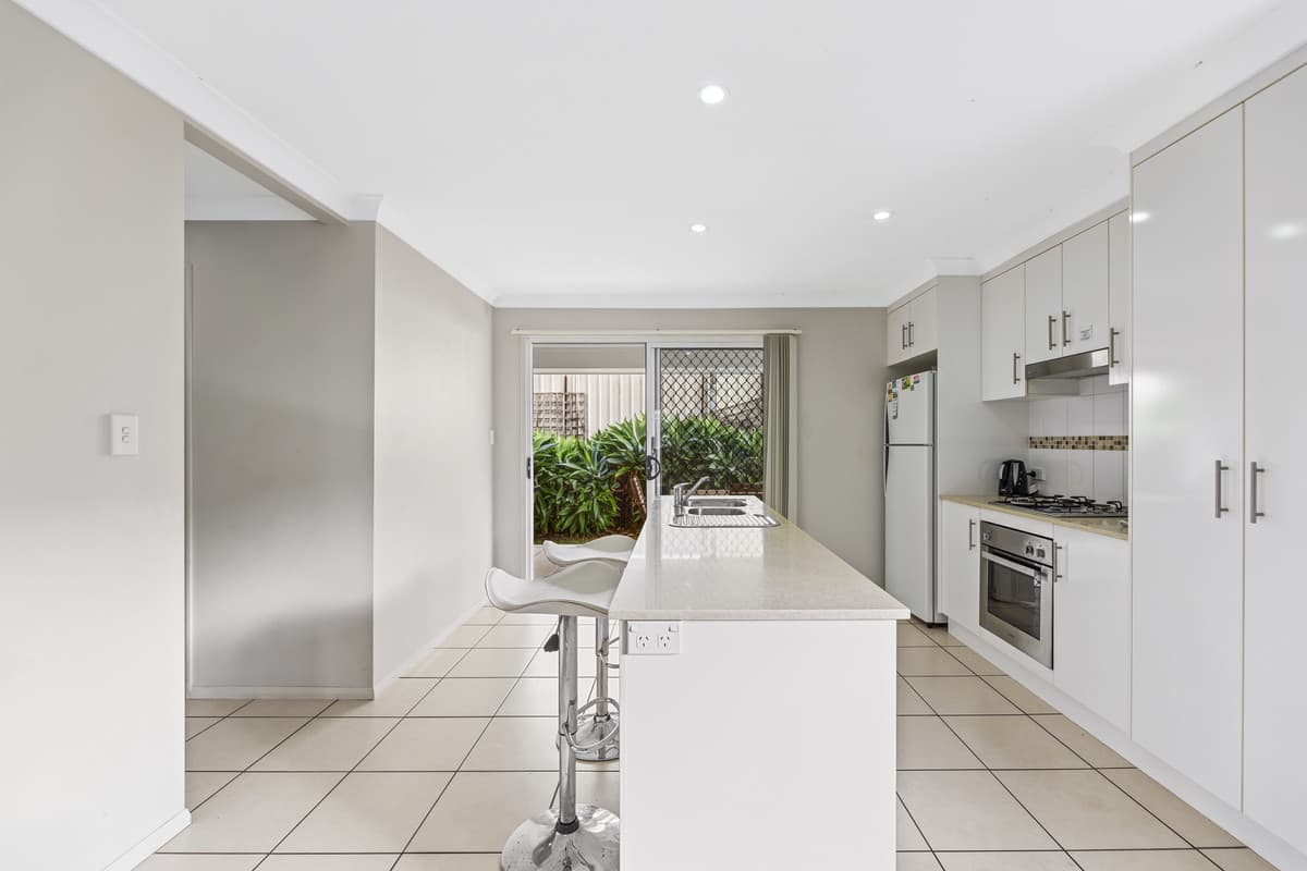 4 / 116-118 Taylor Street, Newtown QLD 4350, Newtown - Image 1
