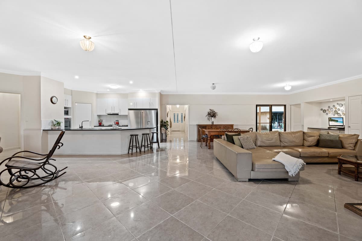 18E/1 Albert Avenue, Broadbeach QLD 4218, Broadbeach - Thumbnail 7