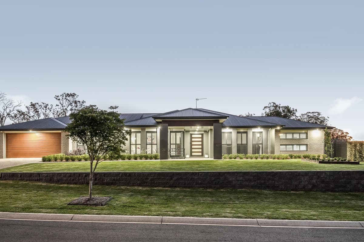 16 Linus Street, Highfields QLD 4352, Highfields - Image 1