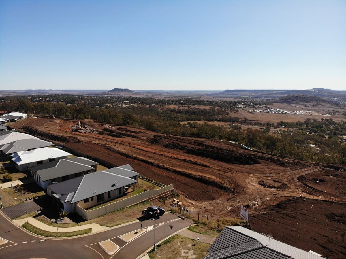 79 Adelaide Street, Cranley QLD 4350, Cranley - Thumbnail 2