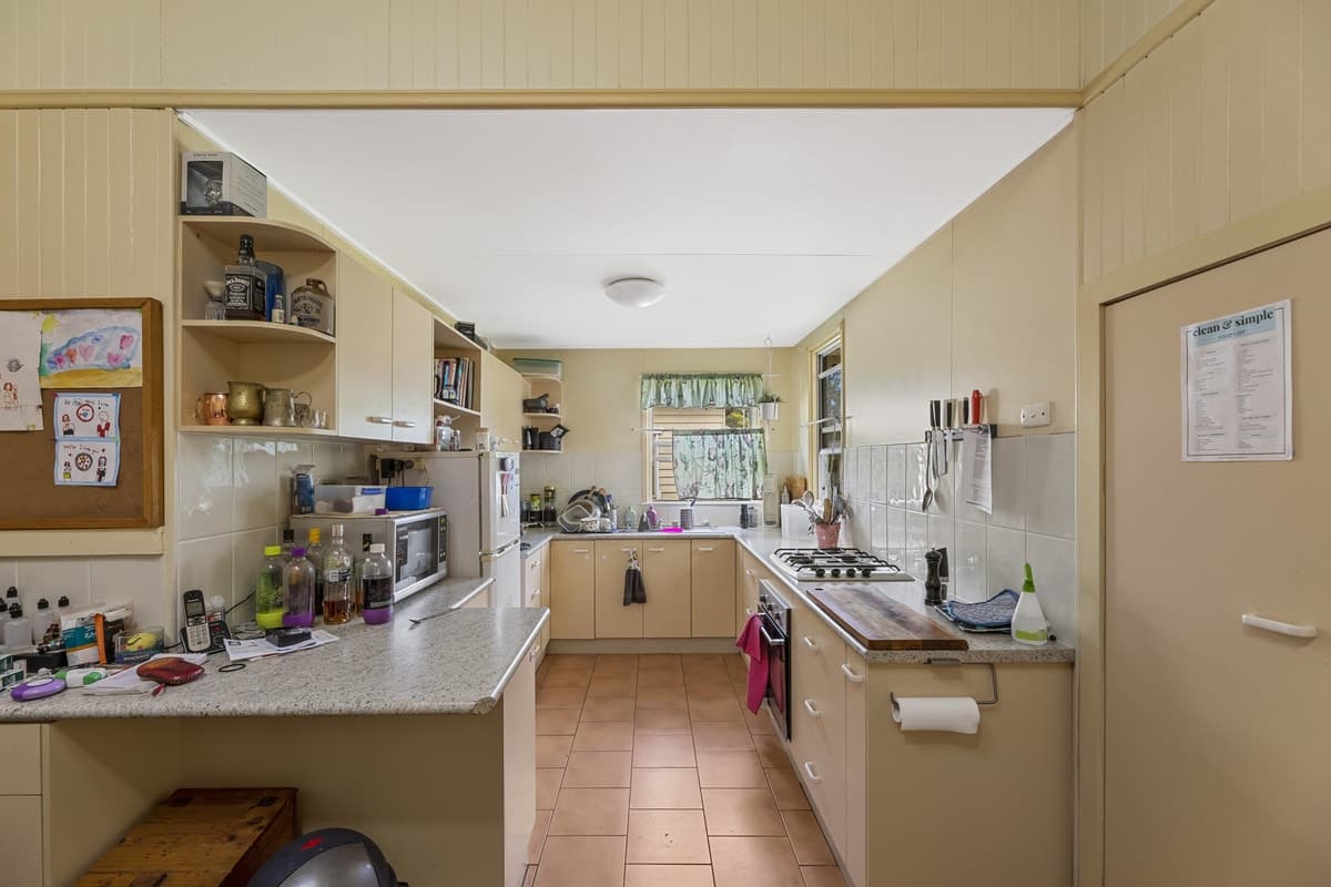 40 Wallace Street, Newtown QLD 4350, Newtown - Thumbnail 6