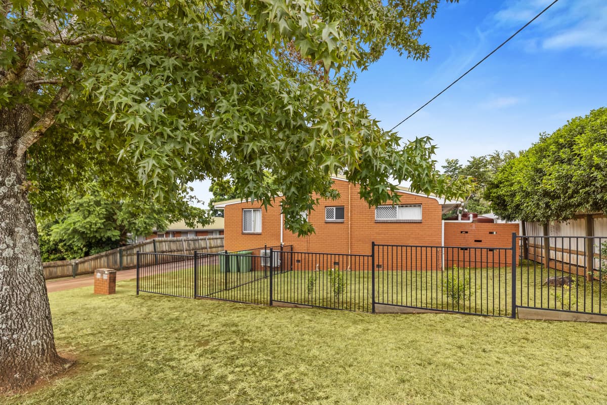 1 / 24 Claret Street, Wilsonton Heights QLD 4350, Wilsonton Heights - Thumbnail 4