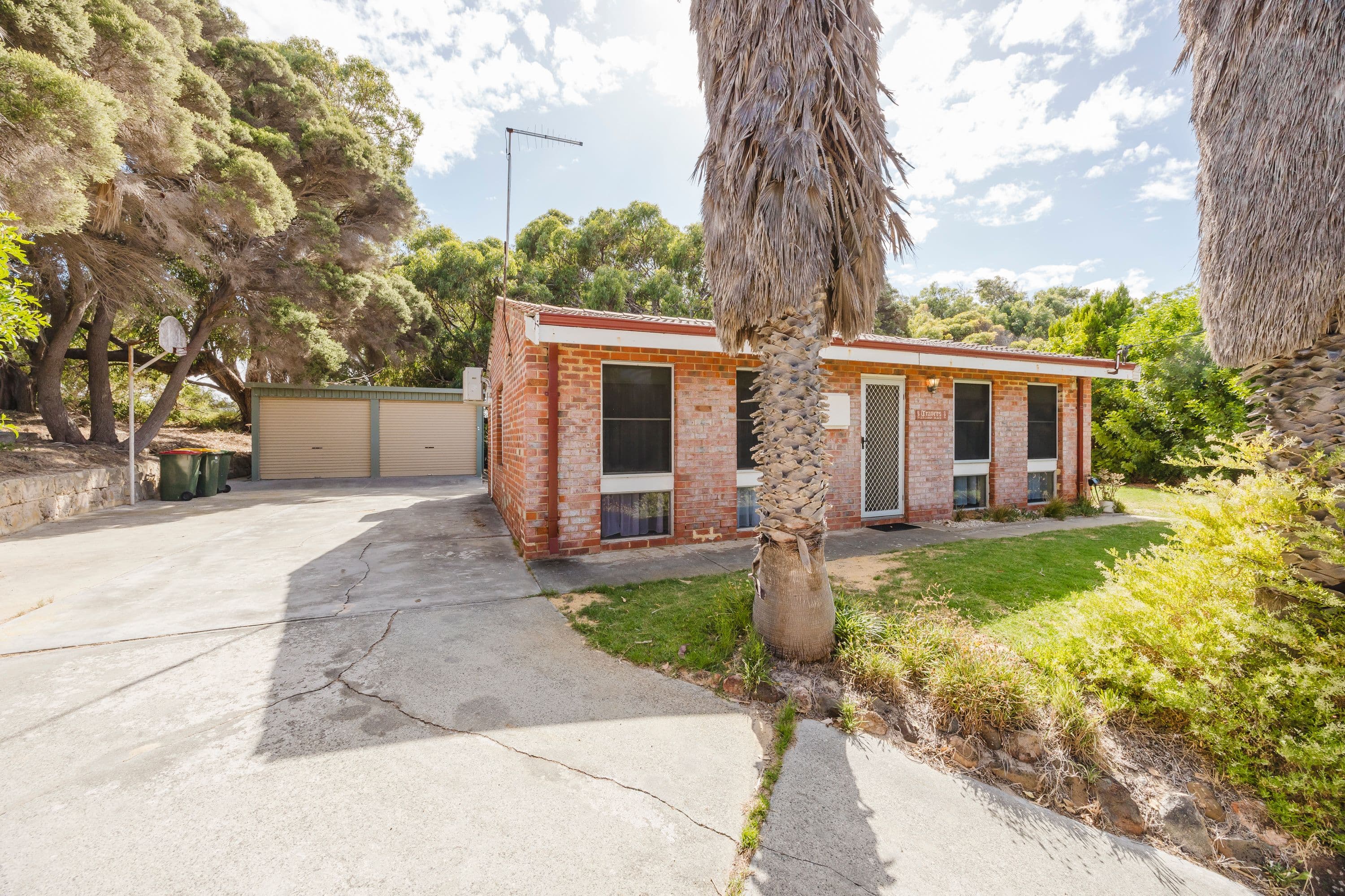 24 Chrisp Place, Yanchep WA 6035, Yanchep - Thumbnail 2