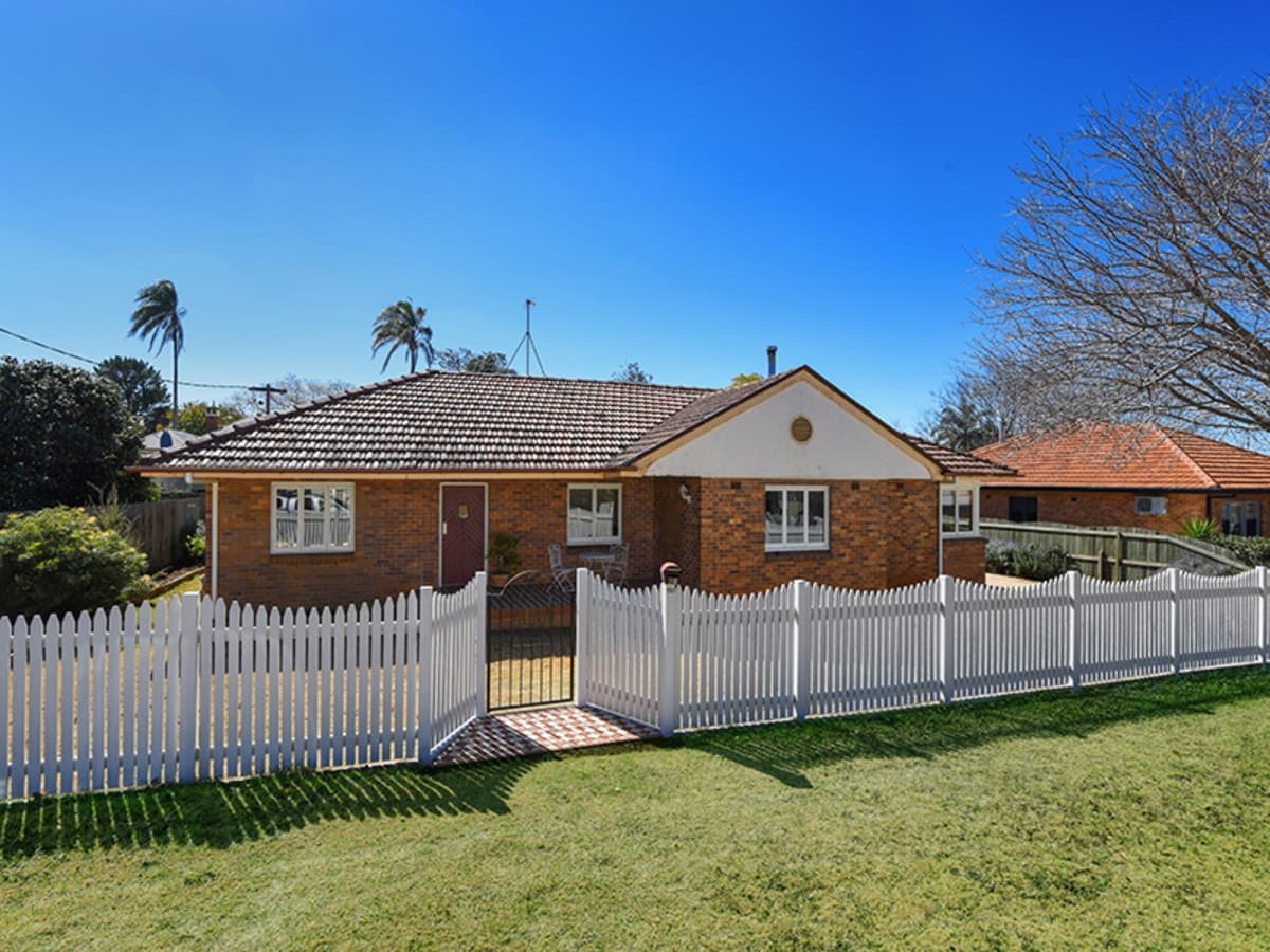 15 Henderson Street, Newtown QLD 4350, Newtown - Image 1