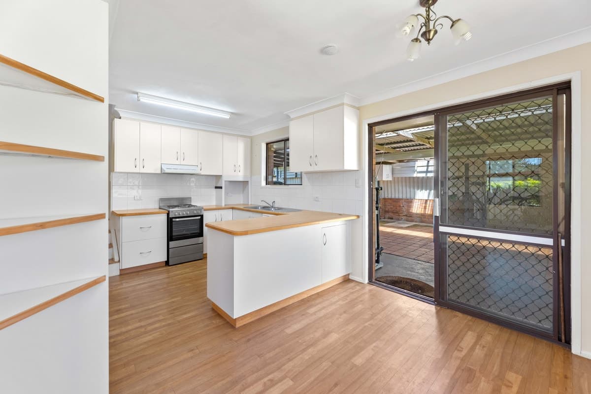 2 Tyson Street, Newtown QLD 4350, Newtown - Thumbnail 4
