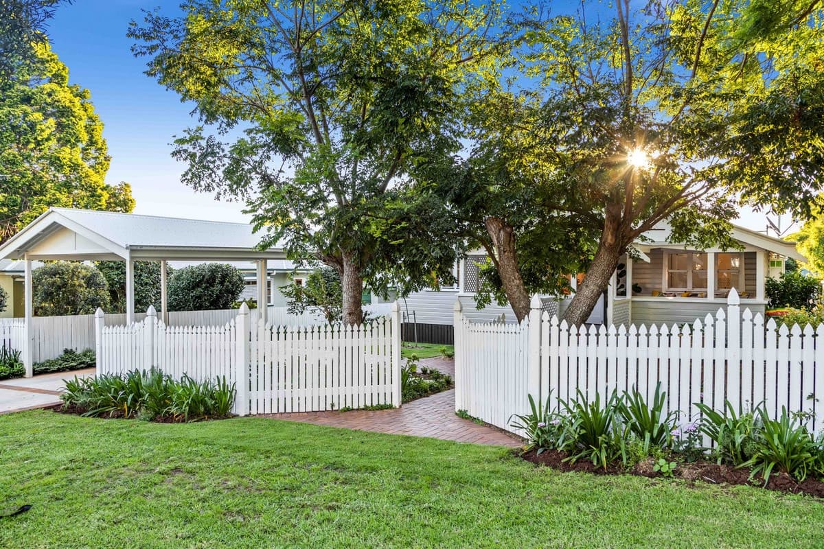 17 Trevethan Street, Mount Lofty QLD 4350, Mount Lofty - Thumbnail 2