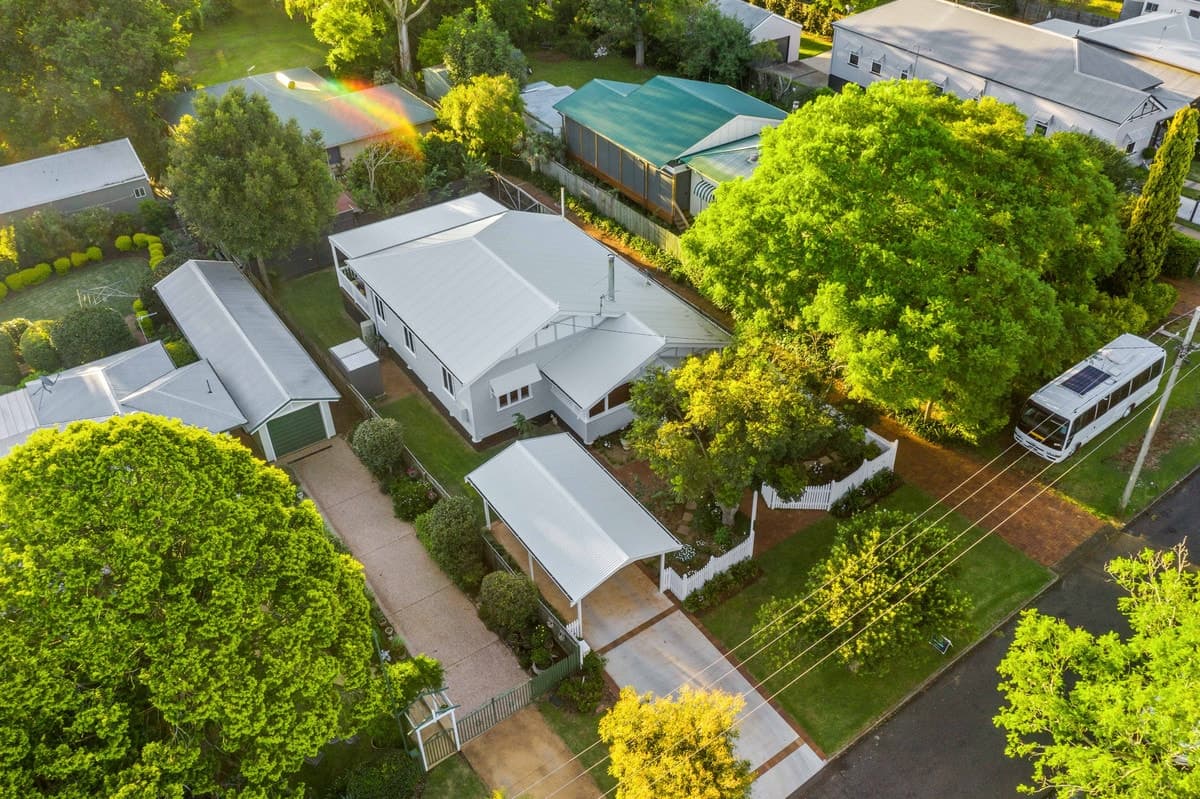 17 Trevethan Street, Mount Lofty QLD 4350, Mount Lofty - Thumbnail 3