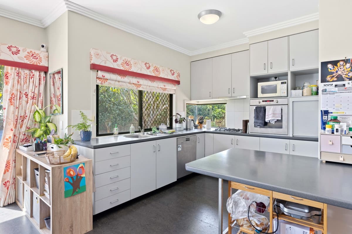 308 Ramsay Street, Middle Ridge QLD 4350, Middle Ridge - Thumbnail 5