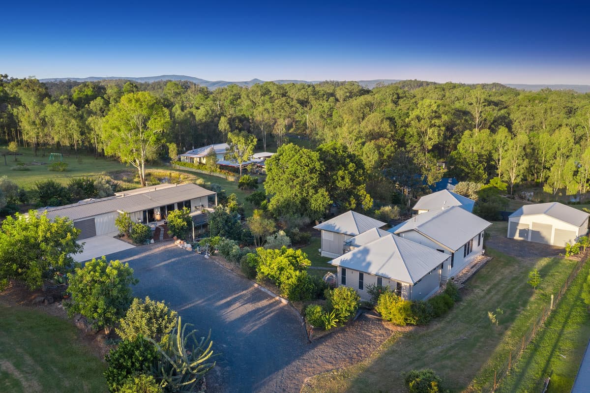 6 Kate Court, Withcott QLD 4352, Withcott - Thumbnail 2